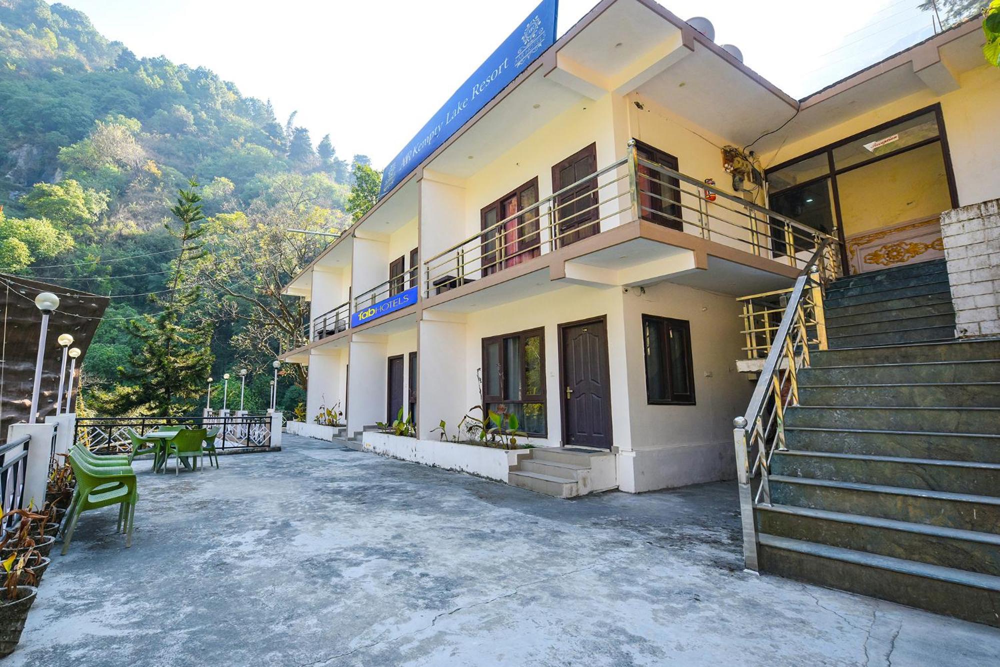 Fabhotel Kempty Lake Resort 穆索里 外观 照片