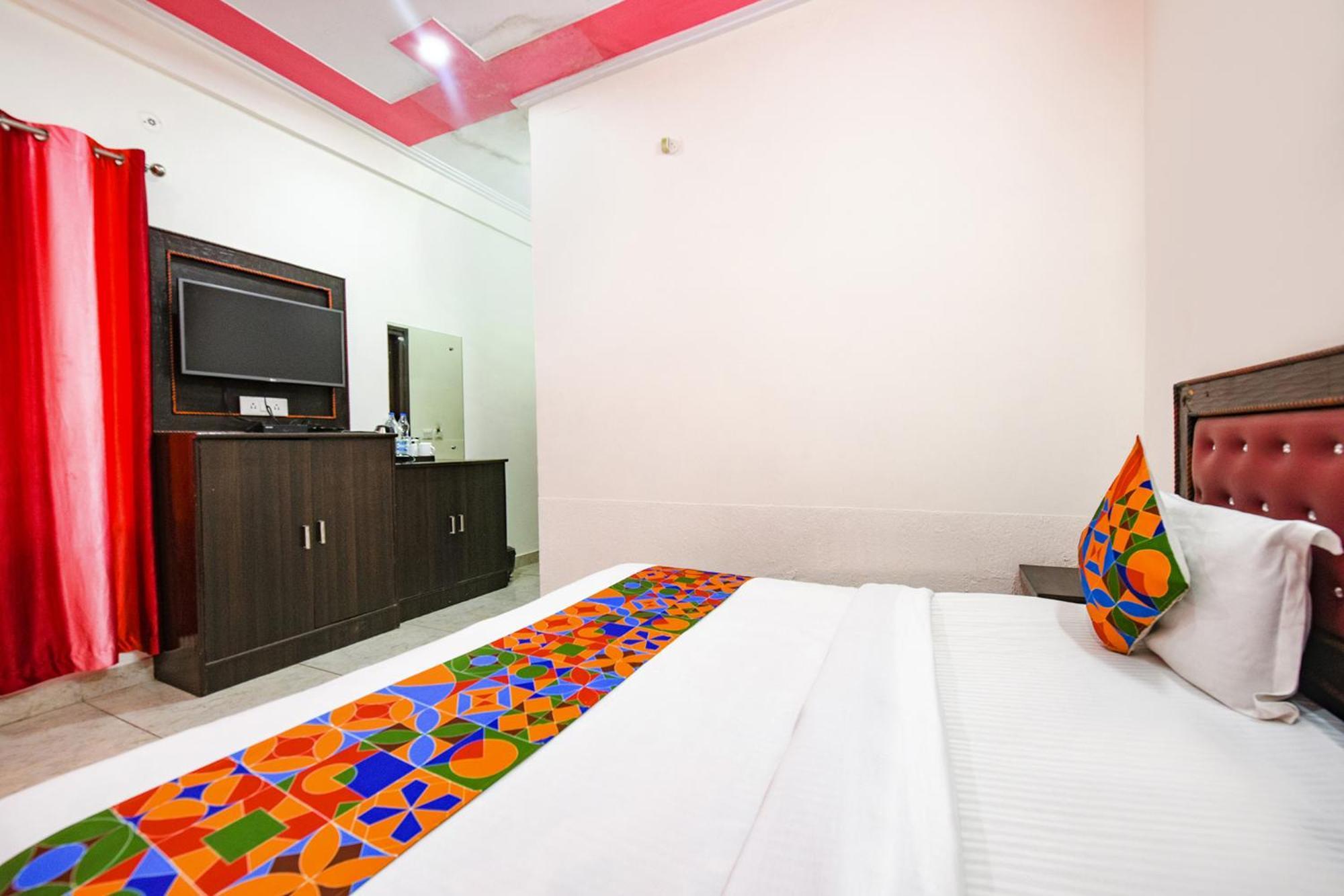 Fabhotel Kempty Lake Resort 穆索里 外观 照片